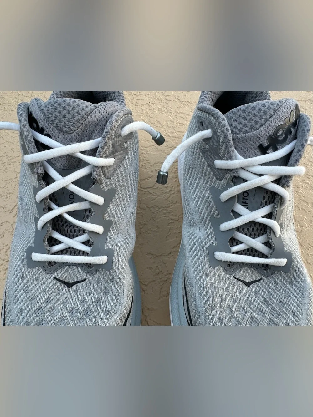 Hoka Clifton 9 Harbor Mist/Black/Gray Running Shoe Men’s Size 9D in VGC Clean